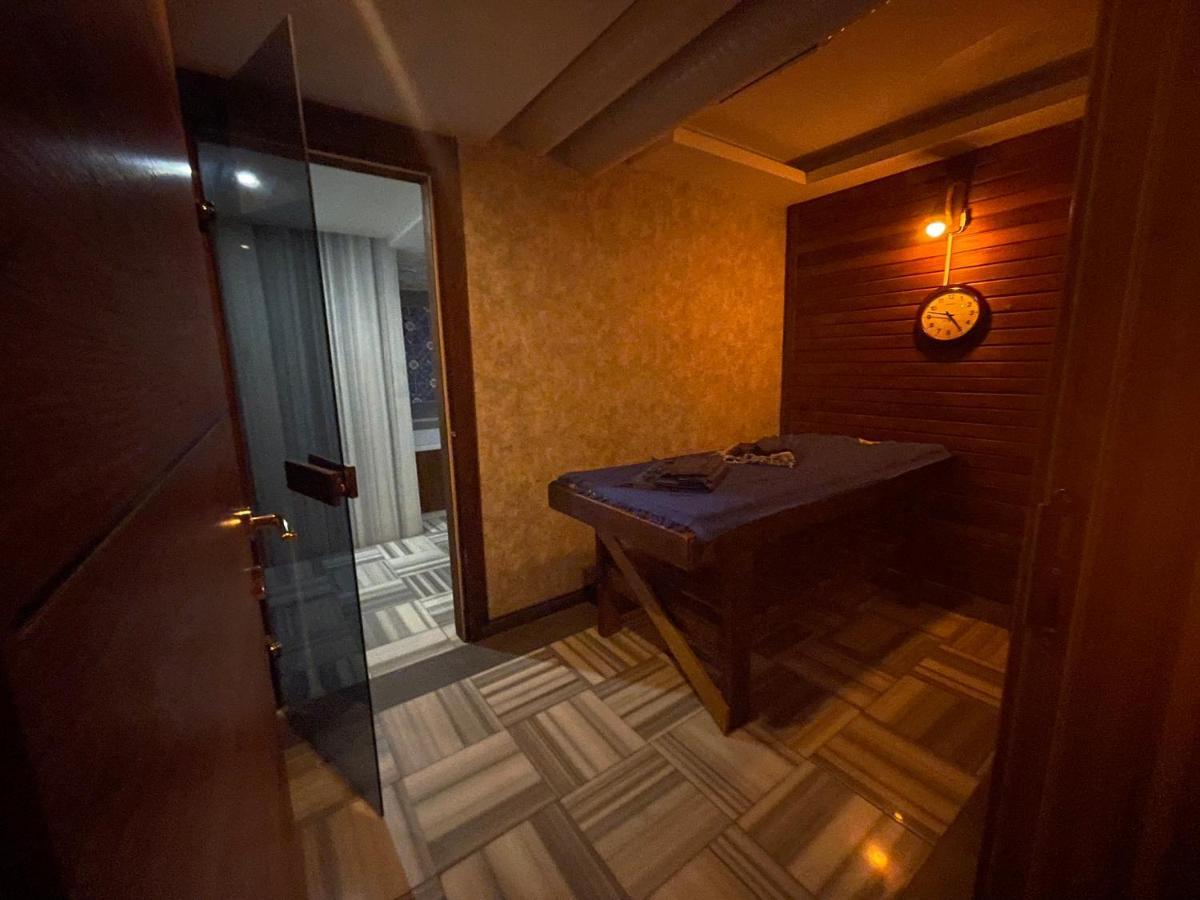 Le Luxe & Бурса