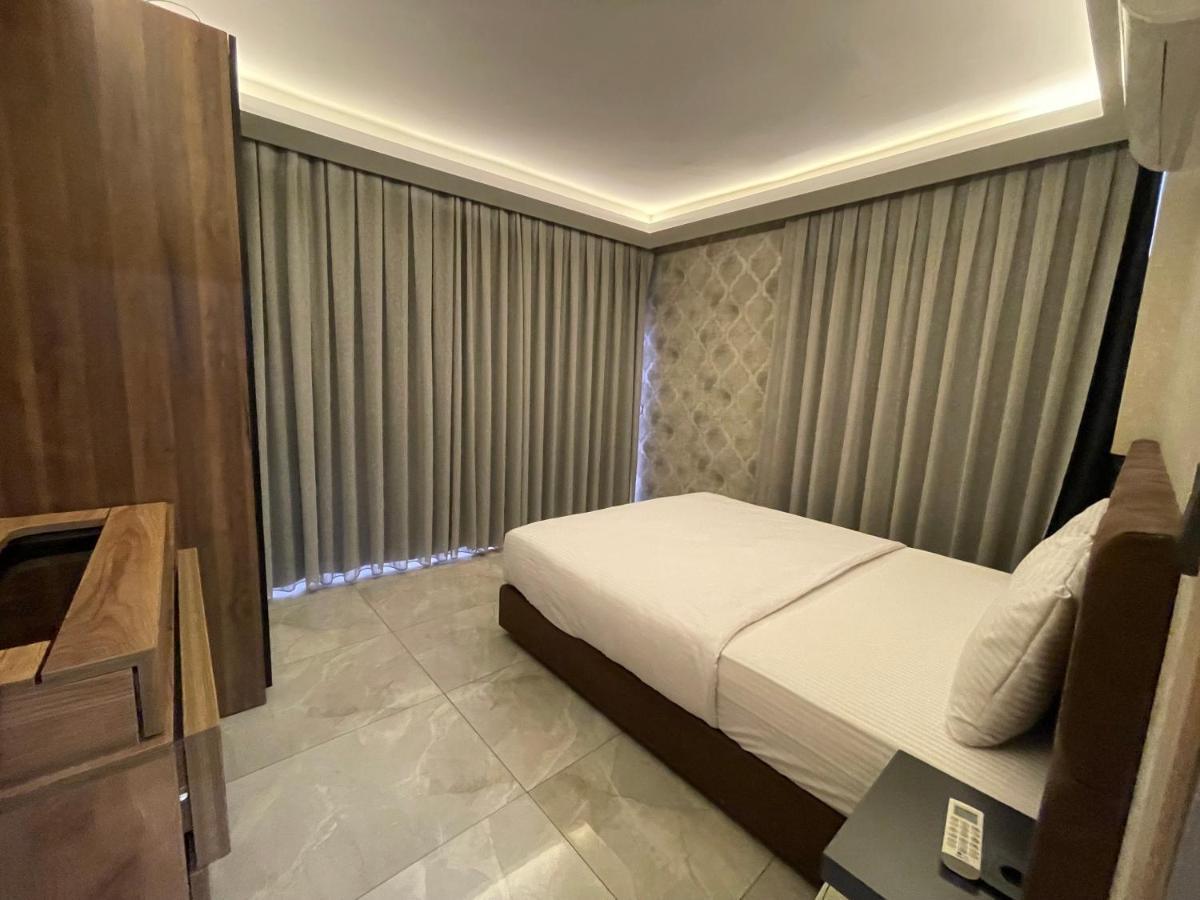 Готель Le Luxe & 5*